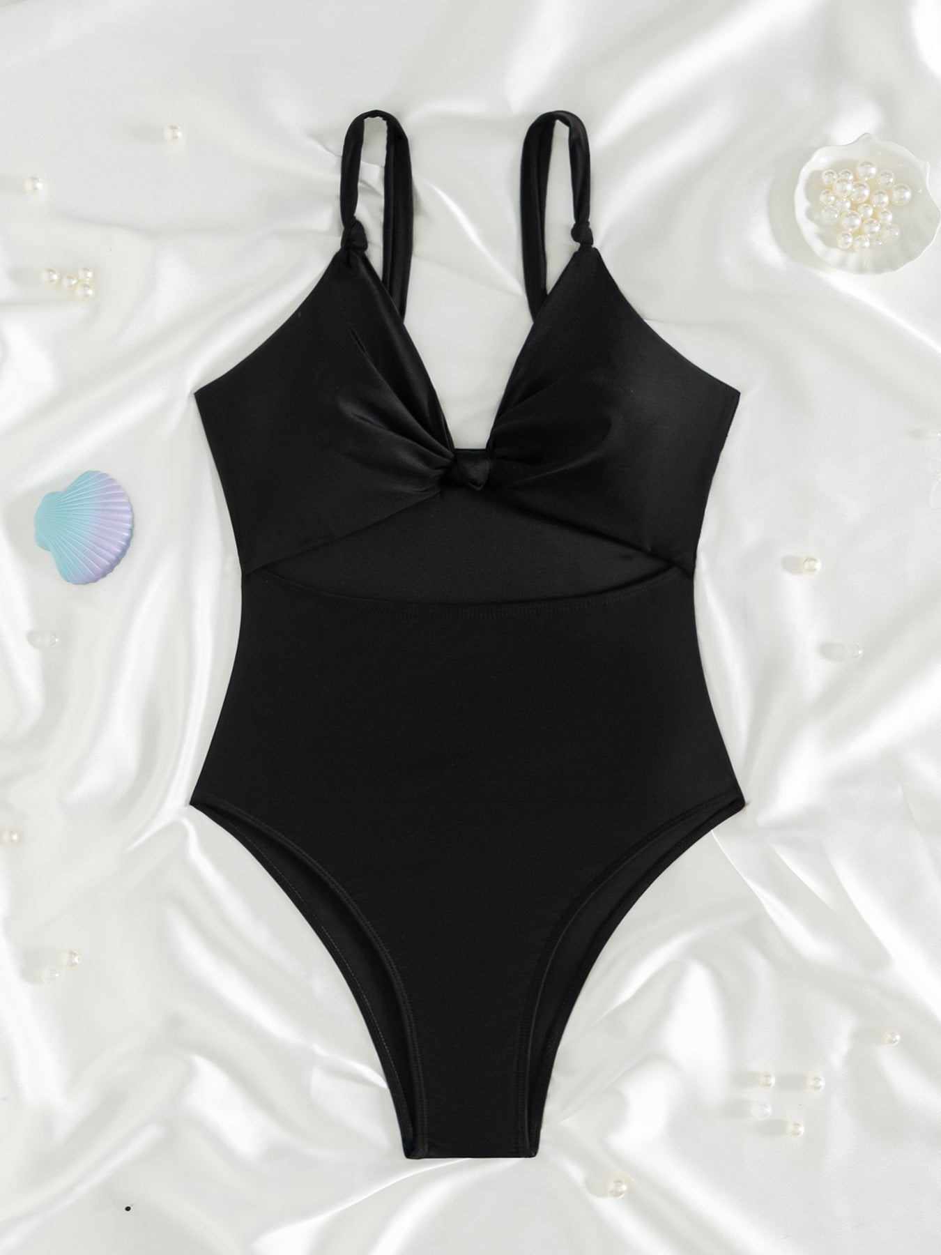 Dame Elegant Ensartet Badedragt med knudeformet design og høj benudskæring Stilla