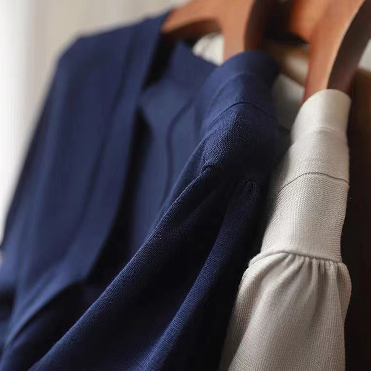 Dame elegant bindetop med høje talje accenter og fine ribstrukturer Stilla