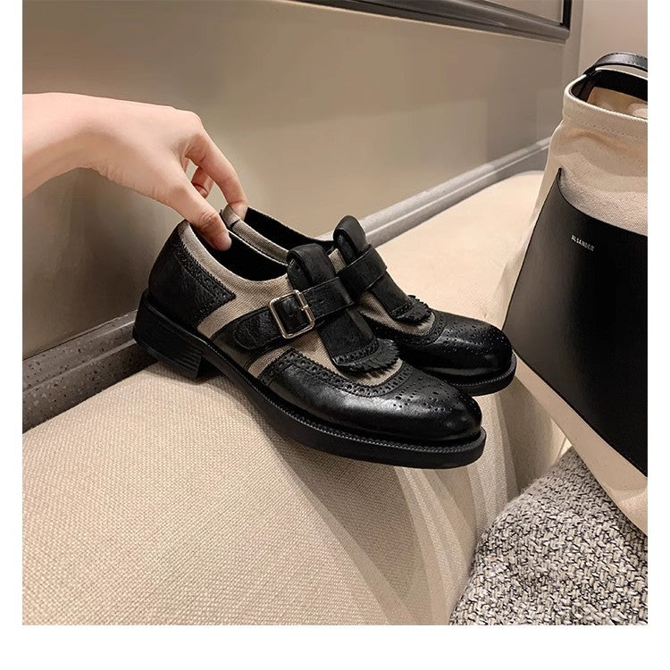 Dame mode Loafers med elegante spænder og individuelle prægninger Stilla