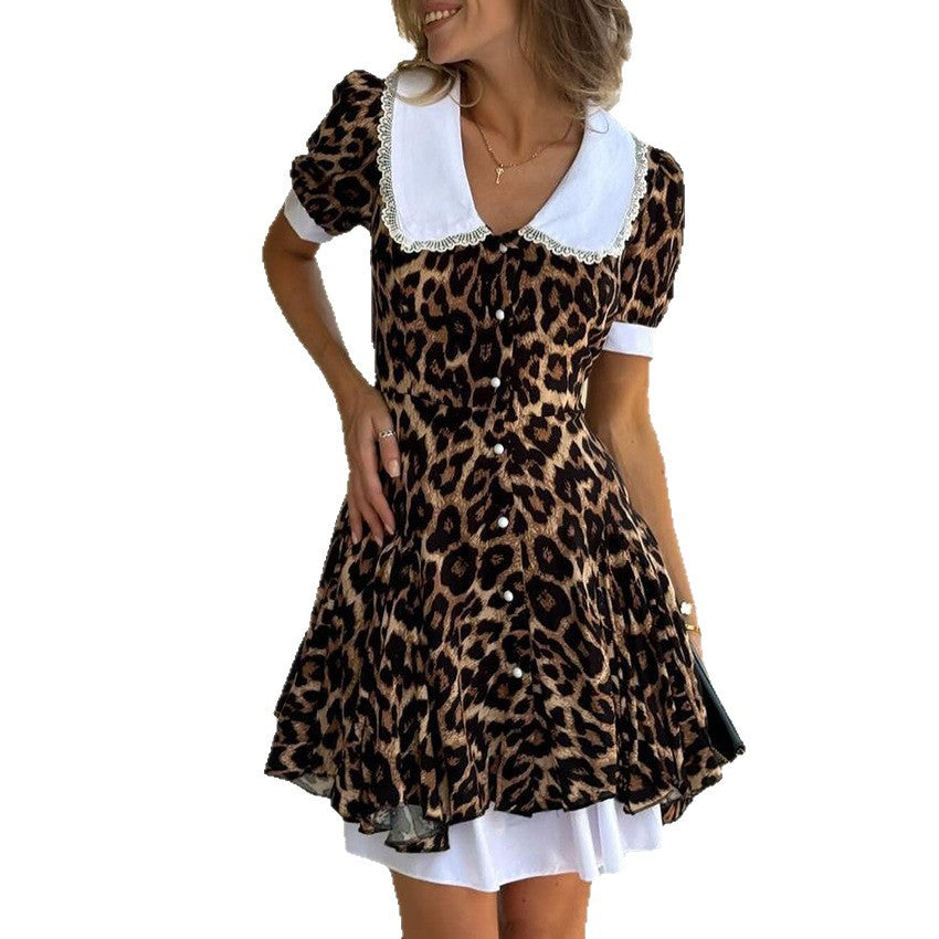 Dame dyreprint kjole med krave og knapdetaljer Stilla
