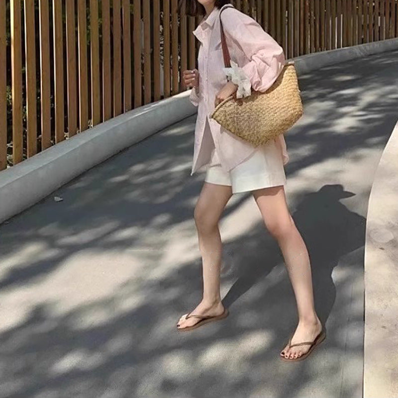 Dame afslappet bluse i let bomuldsblanding med fine knapdetaljer Stilla