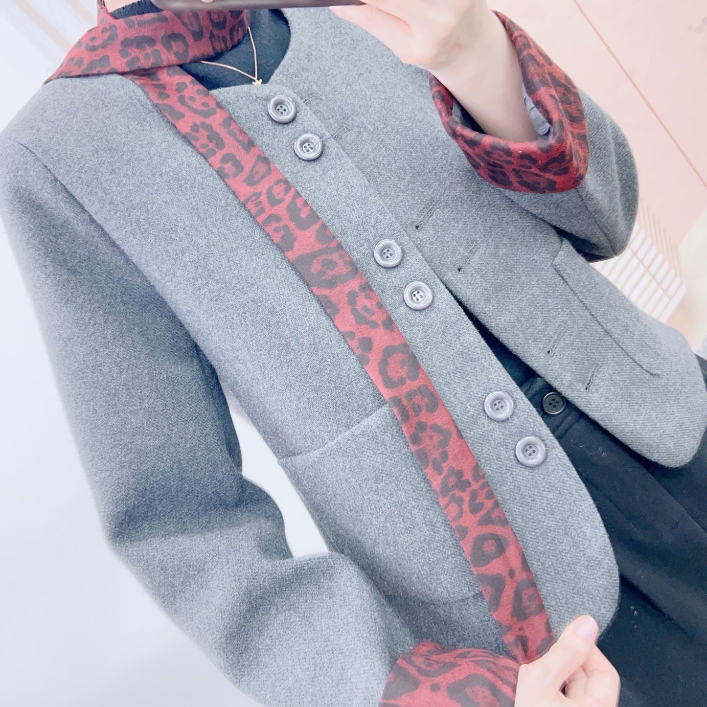 Dame elegant blazerjakke med dekorativt mønster og kvalitetsdetaljer Stilla