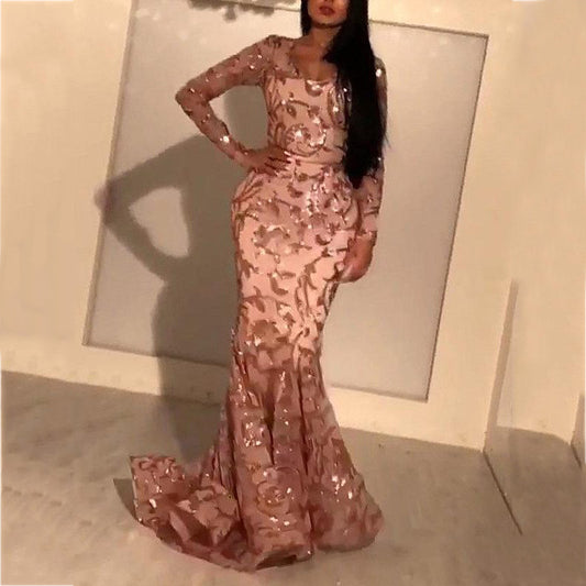 Dame Elegant aftenkjole med blanke udsmykninger og tætsiddende snit Stilla