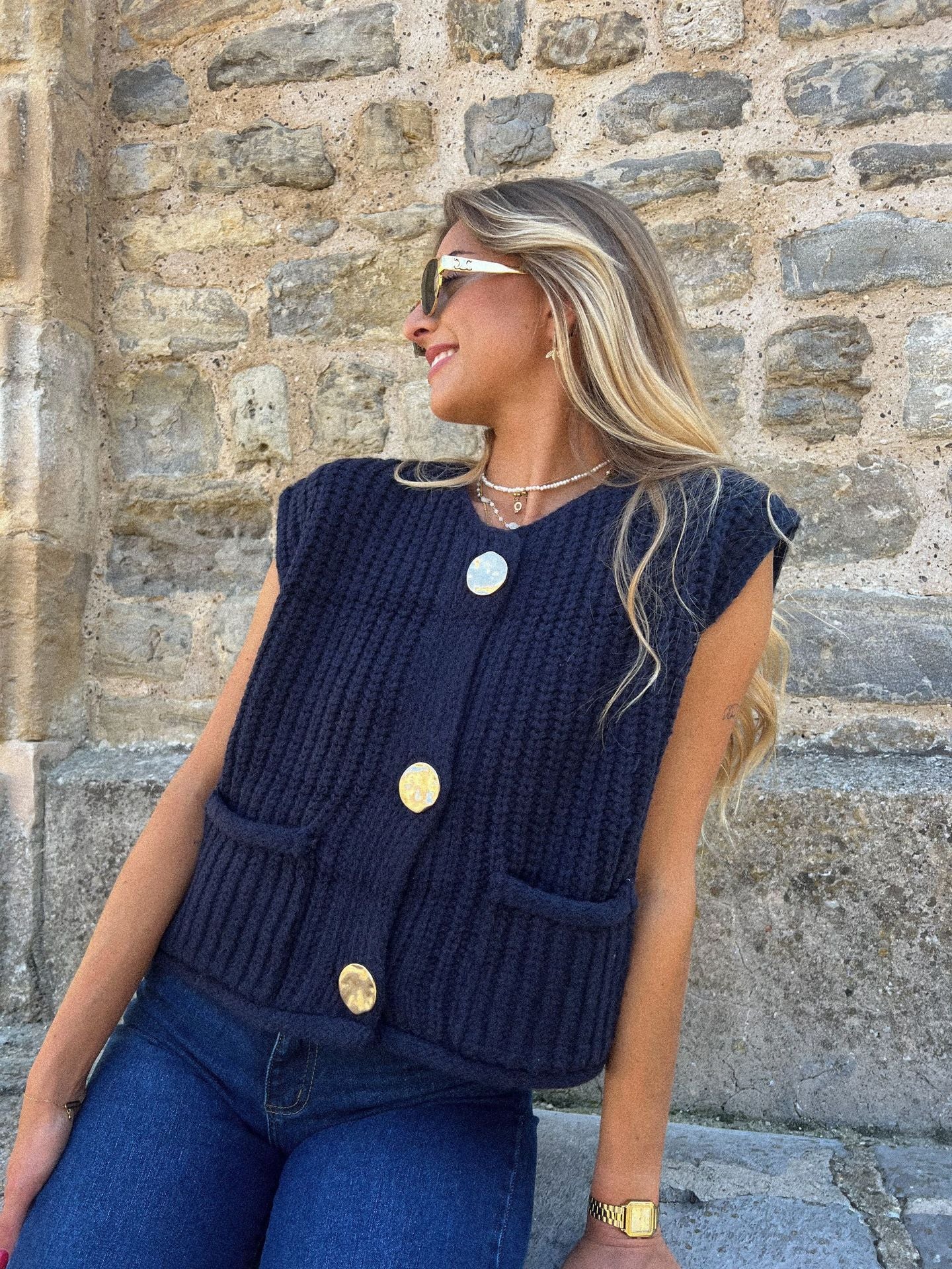 Dame strik-vest med elegant mønster og afslappet skæring Stilla