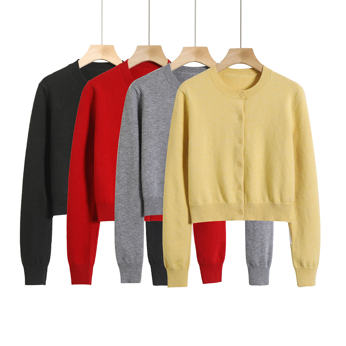 Dame Cropped Strikjakke med elegant knaplukning og blødt materiale Stilla