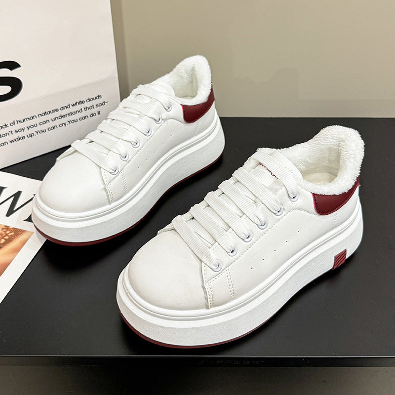 Dame Komfort Sneakers med blødt fore og skridsikker profilsåler Stilla