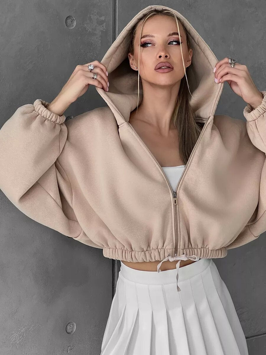 Dame afslappet hoodie med tætsiddende snit Stilla