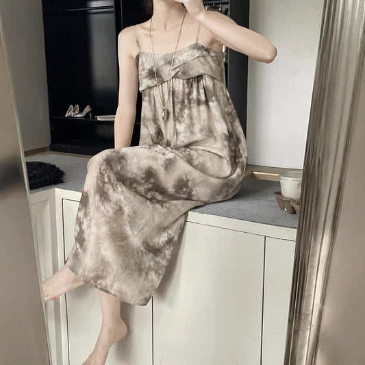 Dame afslappet maxikjole med fine stropper og unikt batikmønster Stilla