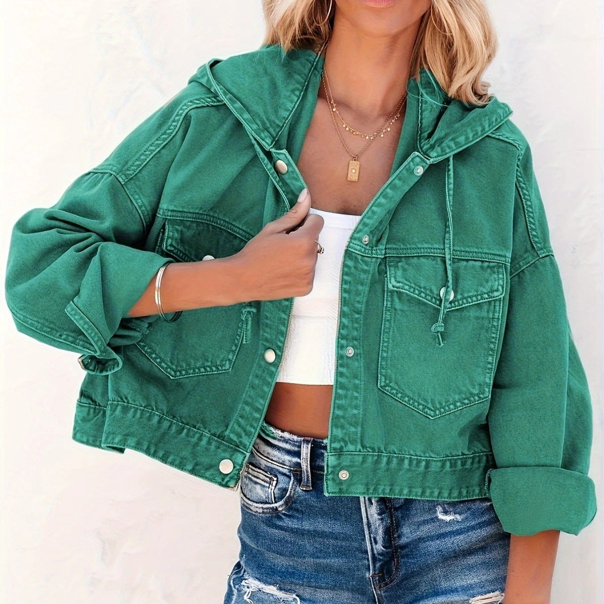 Dame cropped Denimjakke med hætte og strukturerede lommer Stilla