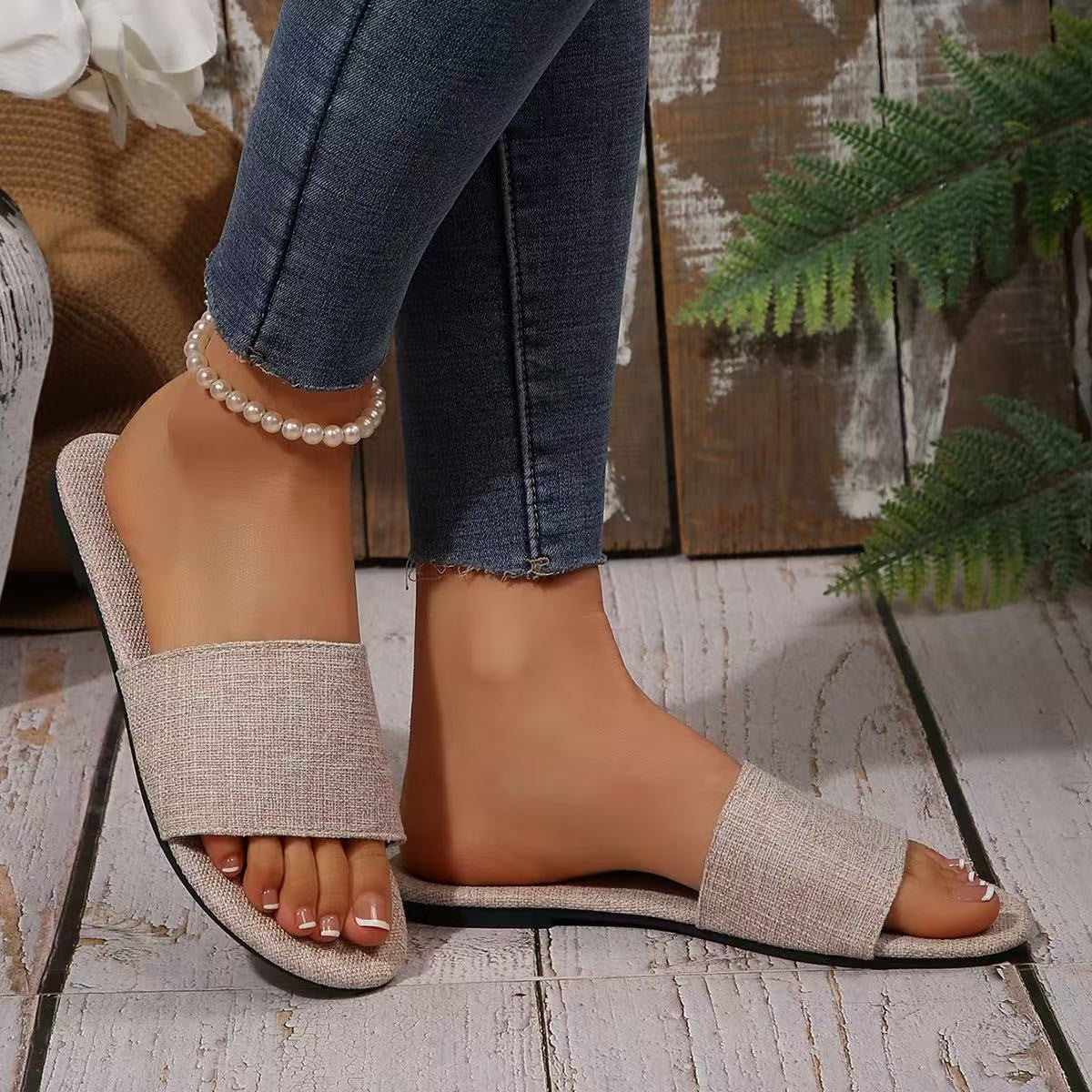 Dame Åben Slip-On Pantoletten med modet materiale og ergonomisk fodseng Stilla