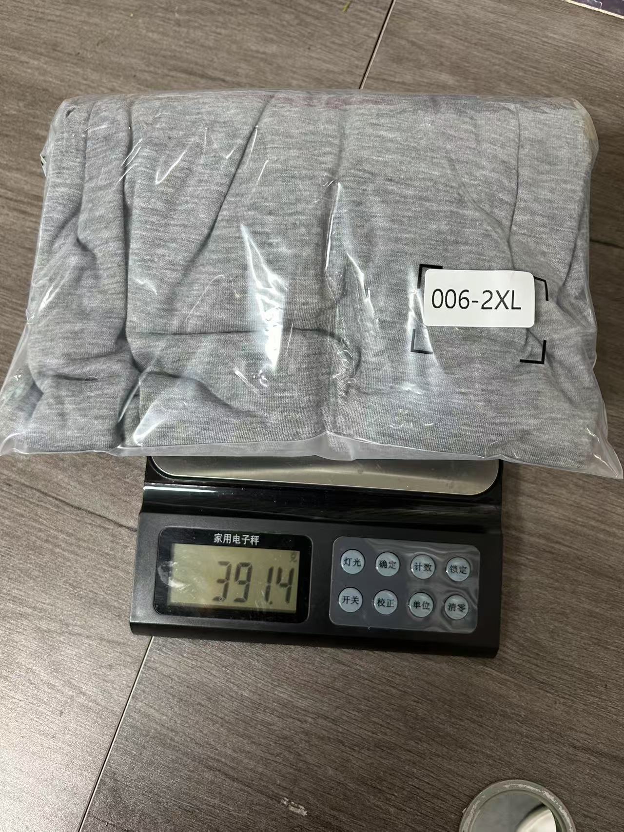 Dame afslappet midi-nederdel med elastisk linning og flydende snit Stilla