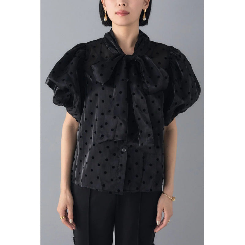 Dame elegant bluse med prikker og puffærmer Stilla