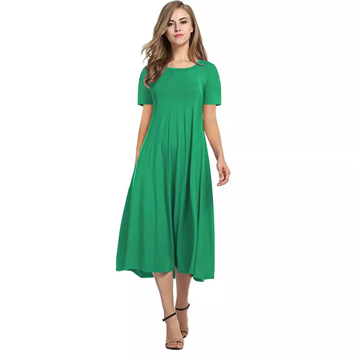 Dame afslappet midikjole med vidde skørt og rund halsudskæring Stilla