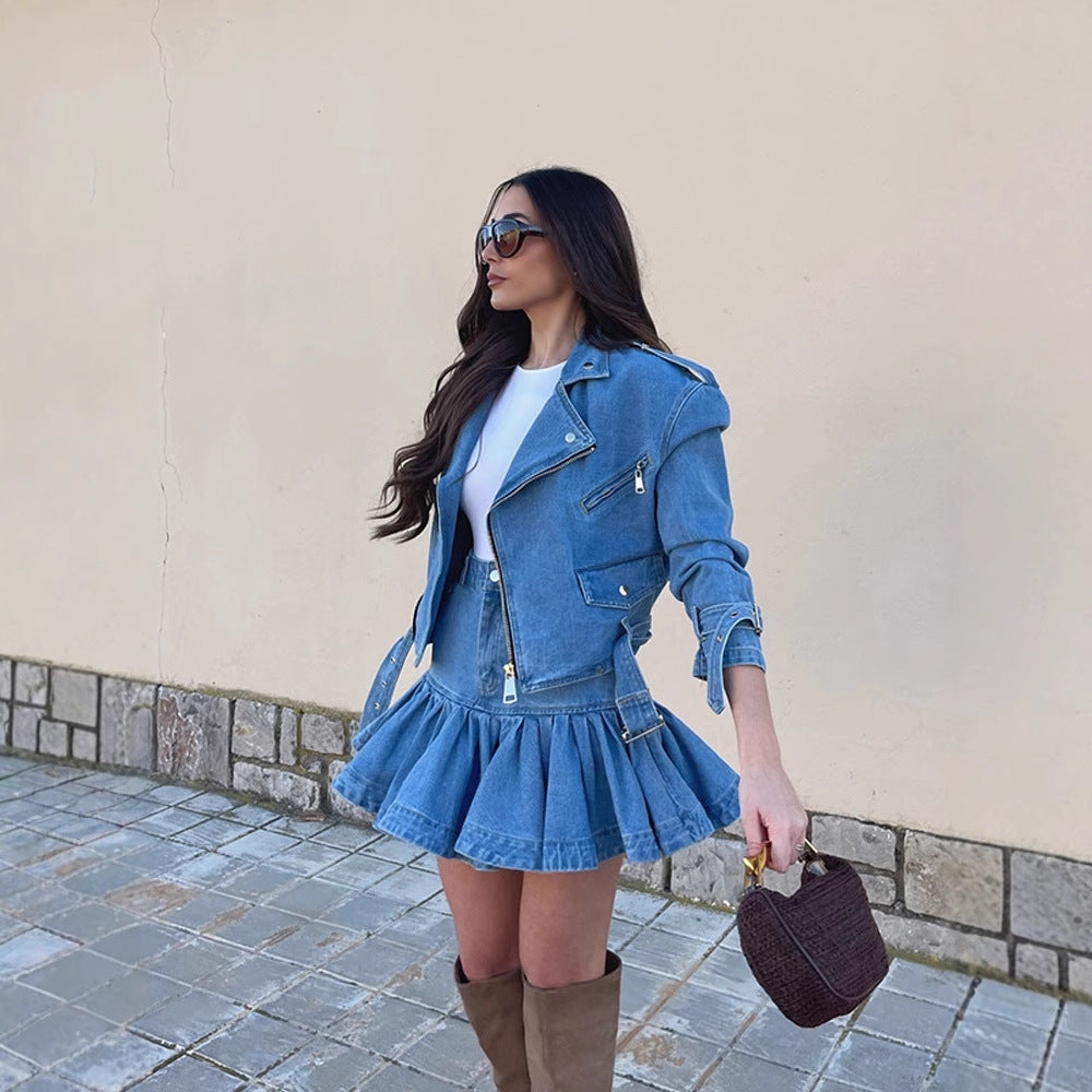 Dame denimjakke med asymmetrisk skæring og fashionable detaljer Stilla