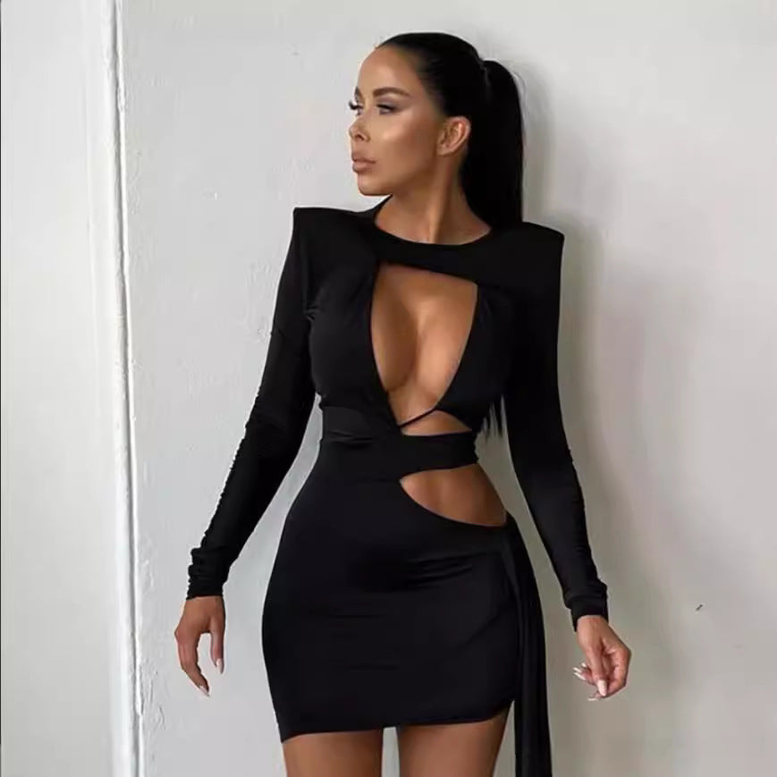 Dame Cut-Out Maxi Kjole med spændende draperingsdetaljer og smal pasform Stilla