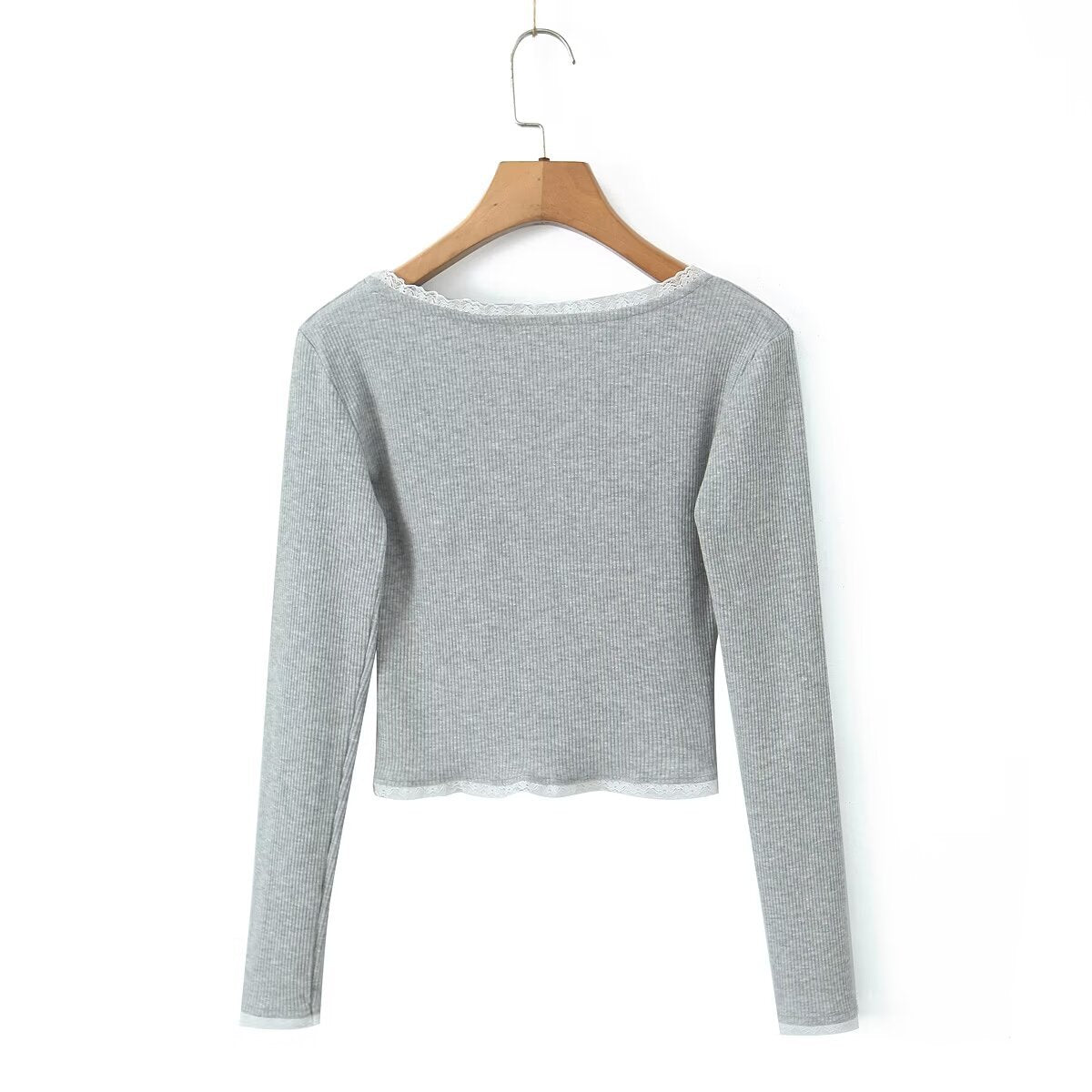 Dame cropped Langærmet skjorte med romantiske spidsdetaljer og knaplukning Stilla