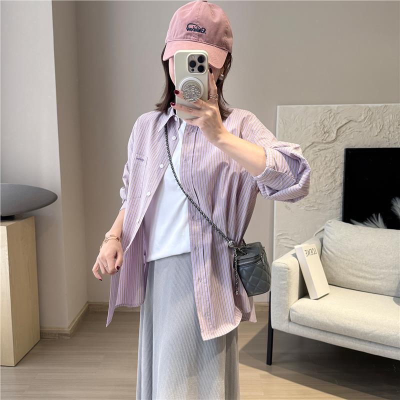 Dame Eksklusiv stribet blouse med behagelig pasform Stilla