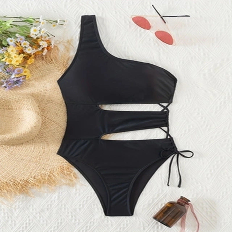 Dame Cut-Out-bikini-sæt med asymmetrisk top og høj talje Stilla