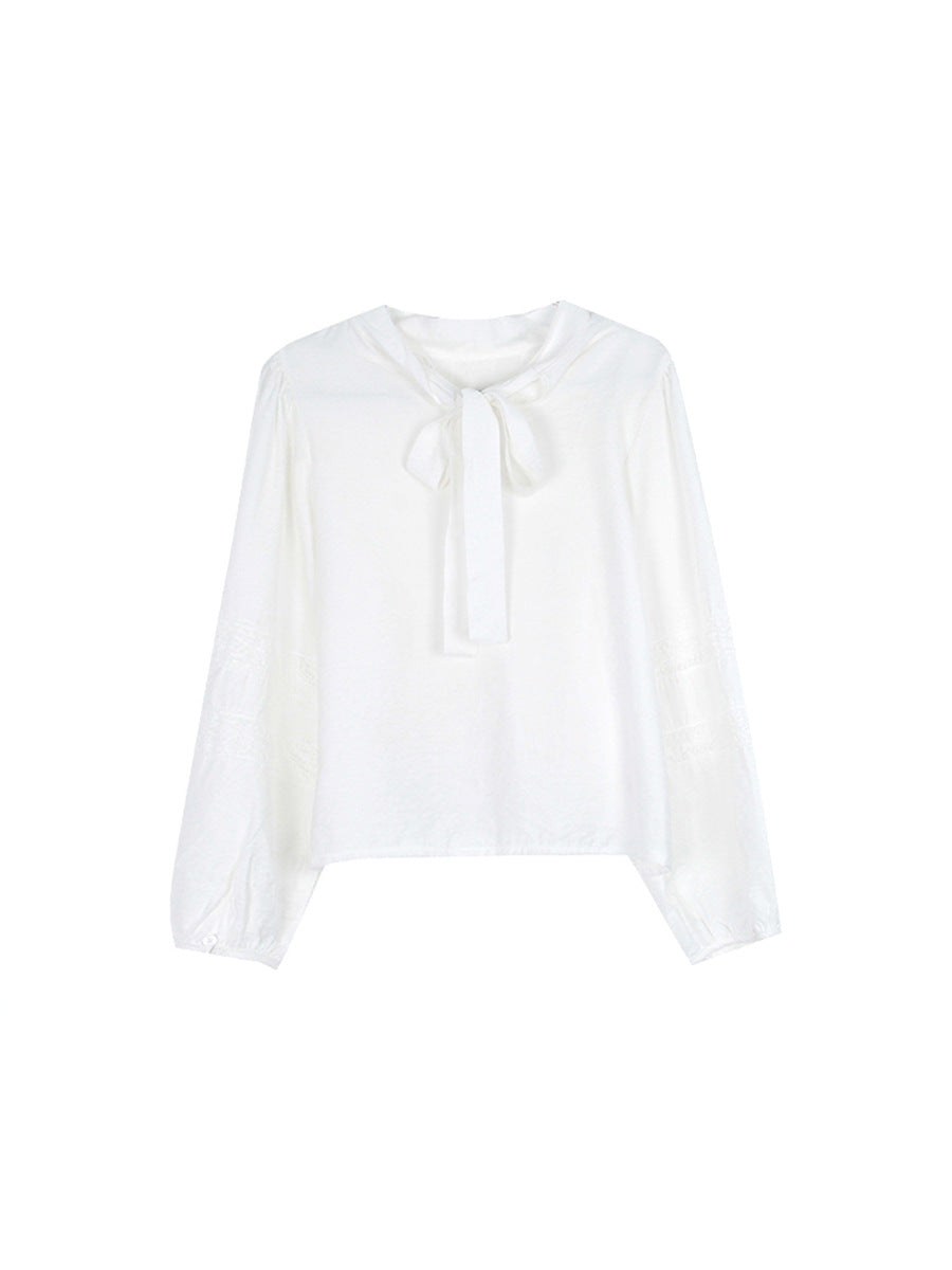 Dame elegant bluse med ruffle detaljer og plisserede ærmer Stilla