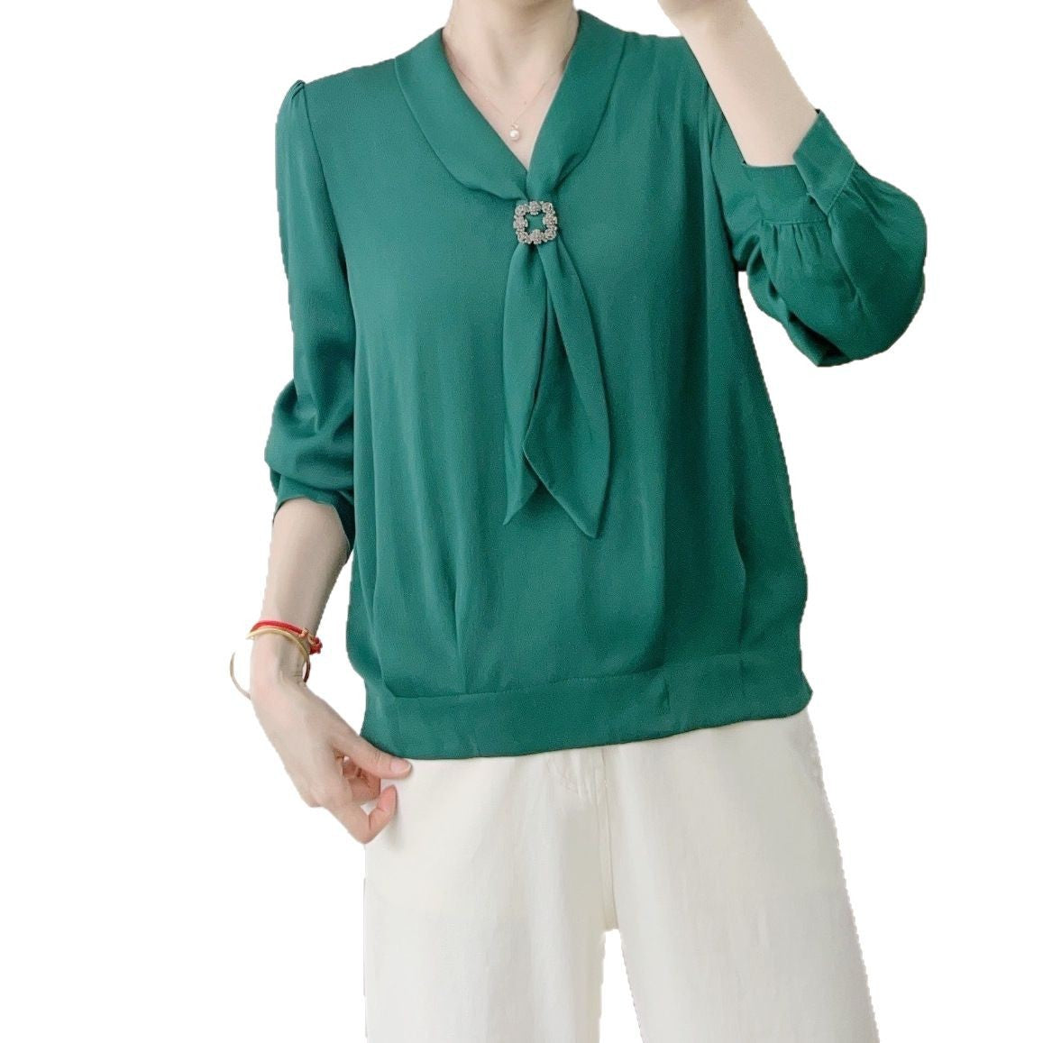 Dame elegant bluse med dekorativ sløjfe-detalje og højkvalitets applikation Stilla