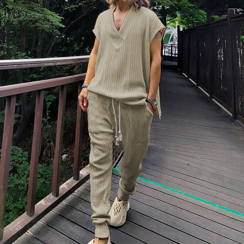 Dame afslappet fritids-sæt med høj krave og stilmønster Stilla