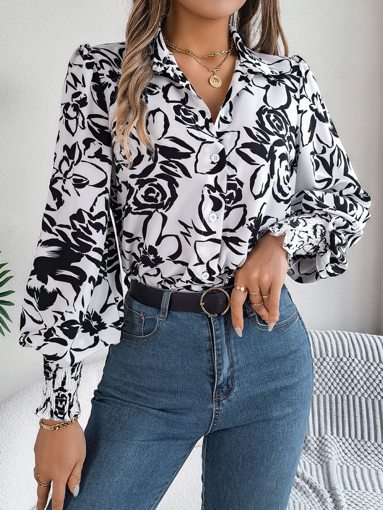 Dame Elegant Bluse med floral design og puffærmer Stilla