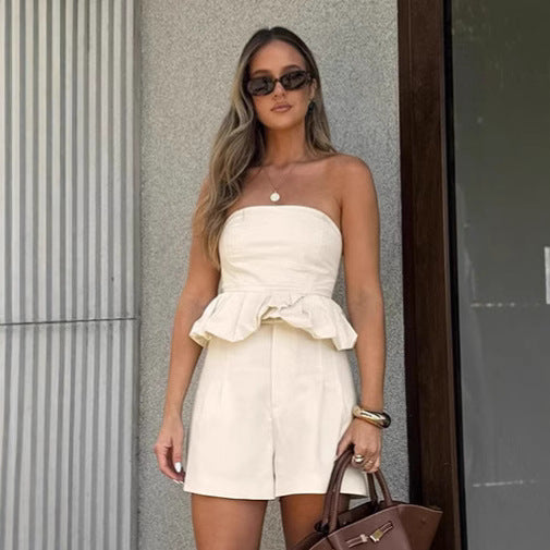 Dame Cropped Top med voluminøs flæseafslutning og figursyet snit Stilla