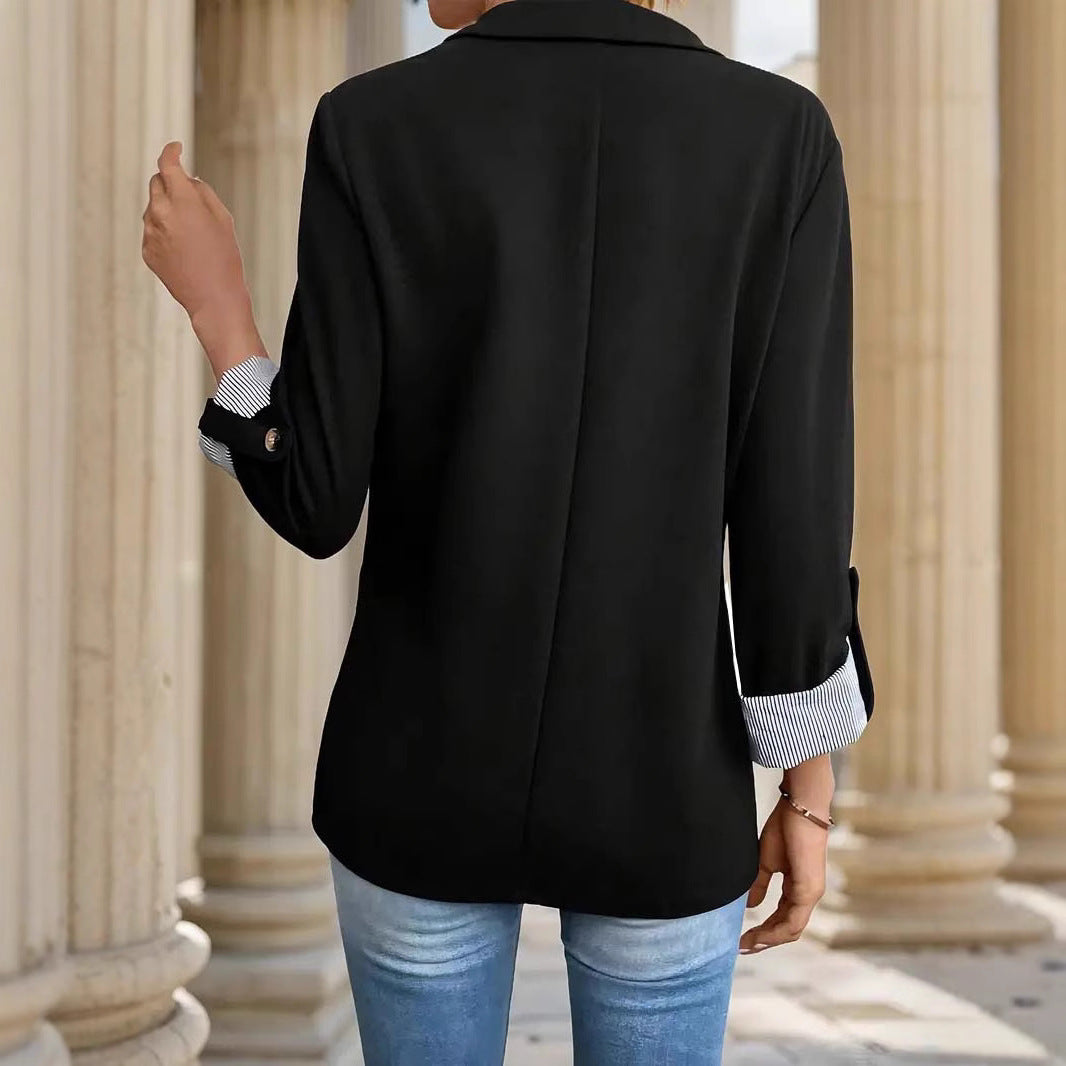 Dame Elegant Blazer med struktureret stof og fashionable detaljer Stilla