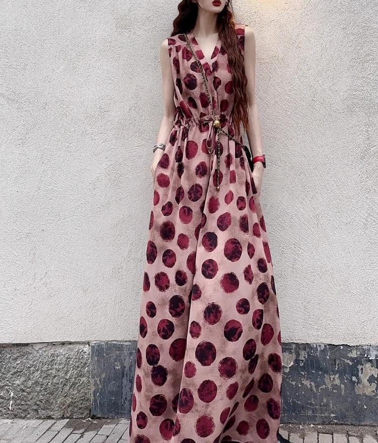 Dame afslappet maxikjole med legende prikkedesign og taljebælte Stilla