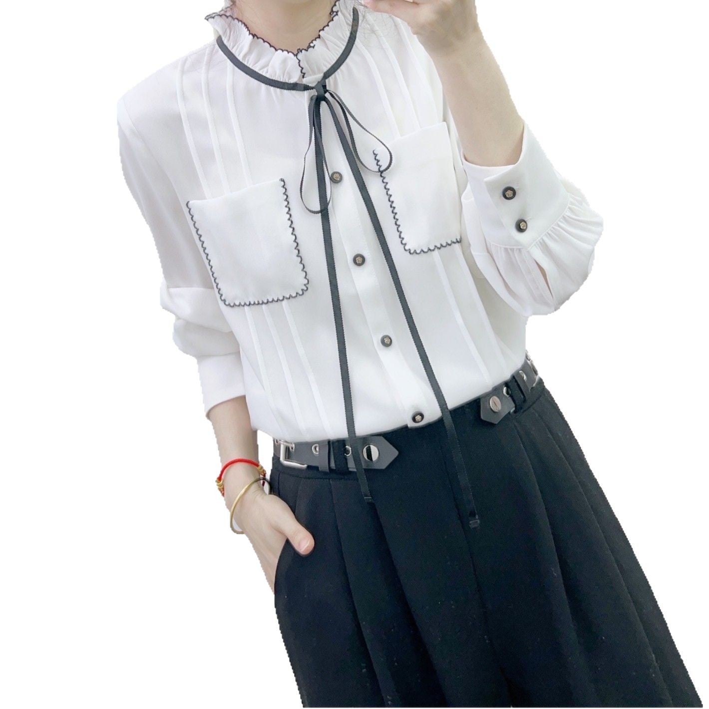 Dame elegant bluse med flæsedetaljer og fashionable bindebånd Stilla