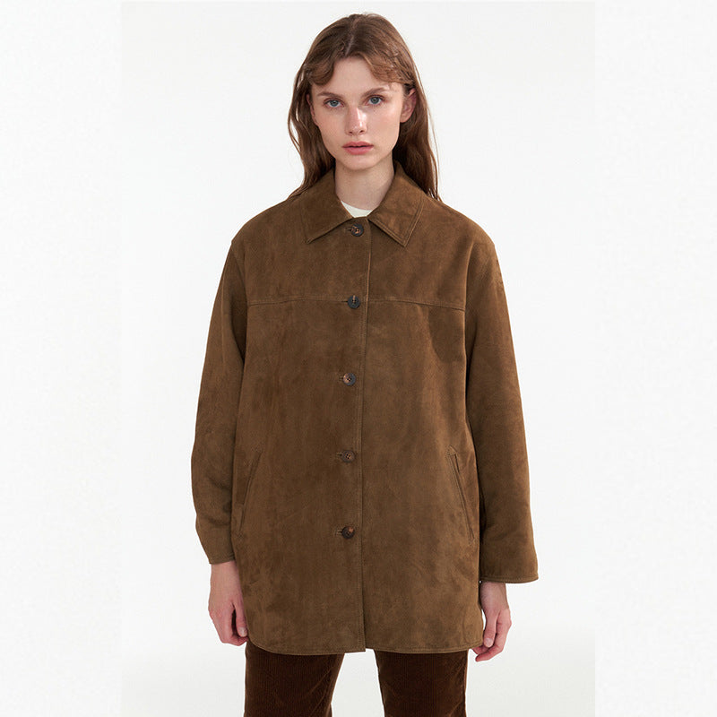 Dame afslappet ruskindsjakke med knaplukning og praktiske lommer Stilla