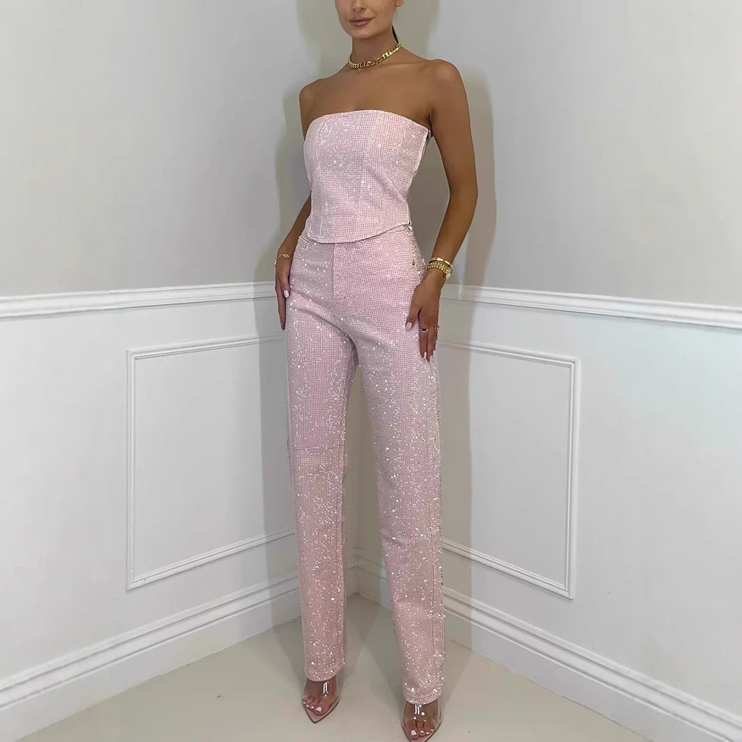 Dame Jumpsuit i trendy Denim-design med figurtilpasset overdel og elegante detaljer Stilla