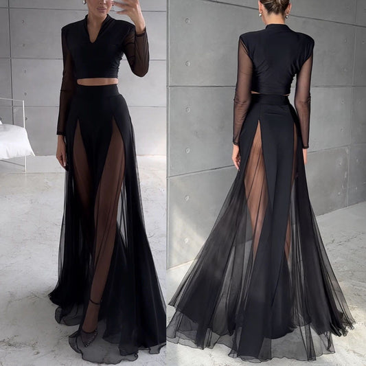 Dame cropped top med transparente lange ærmer og elegant V-udskæring Stiila