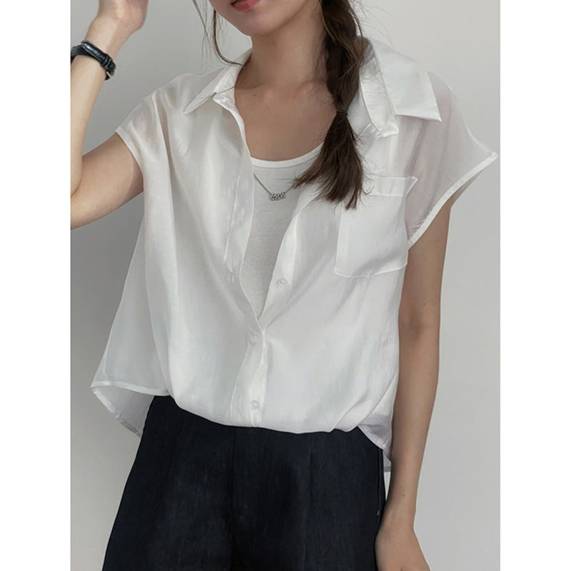 Dame afslappet bluse med korte ærmer og fint, let transparent stof Stilla