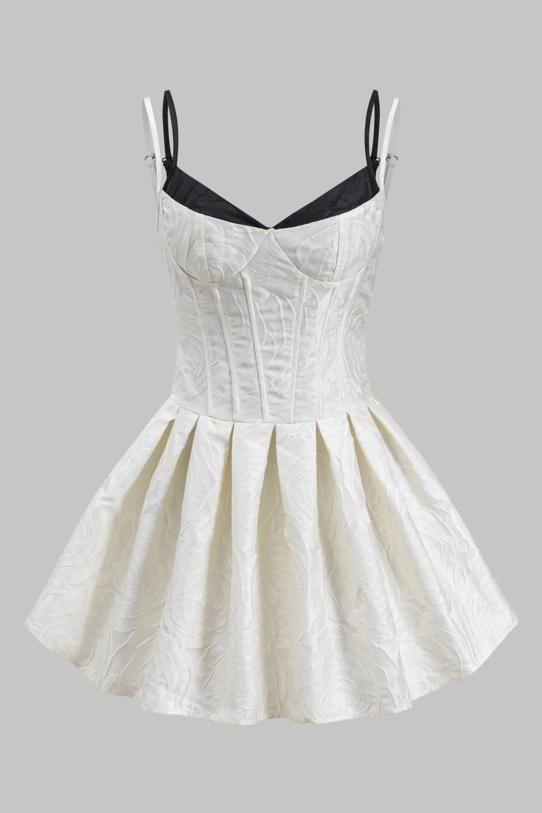 Dame A-linje kjole med høj kvalitet strikstruktur og raffinerede kop-detaljer Stilla