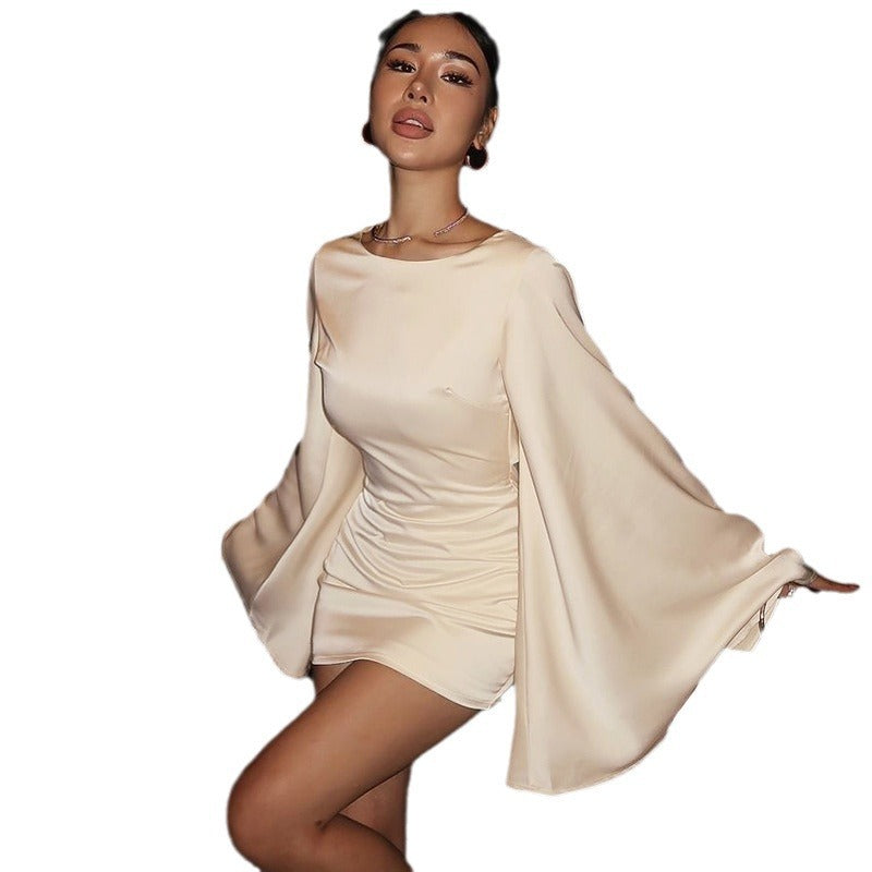 Dame Elegant Aftenkjole med dramatiske ærmelukninger Stilla