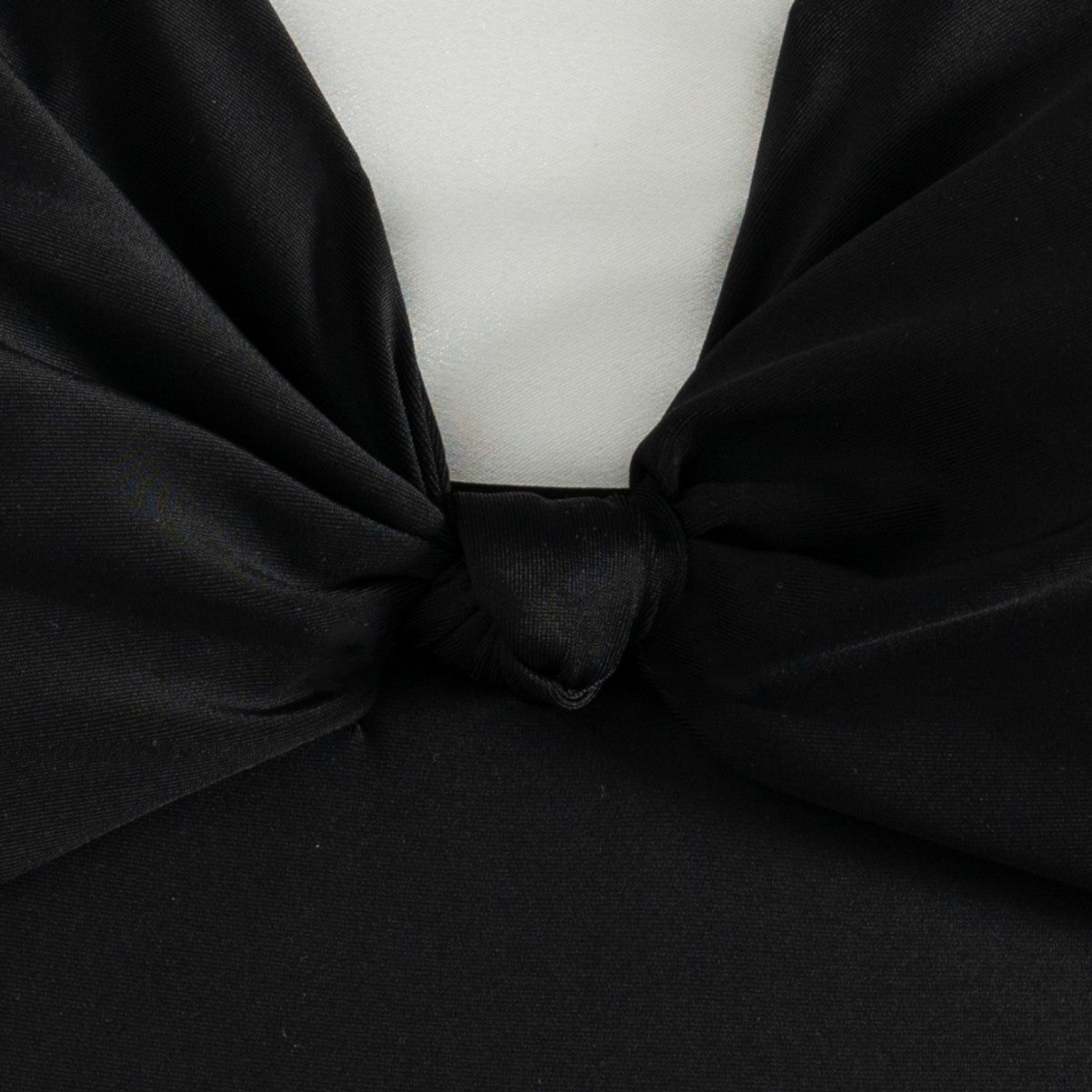 Dame Elegant Ensartet Badedragt med knudeformet design og høj benudskæring Stilla