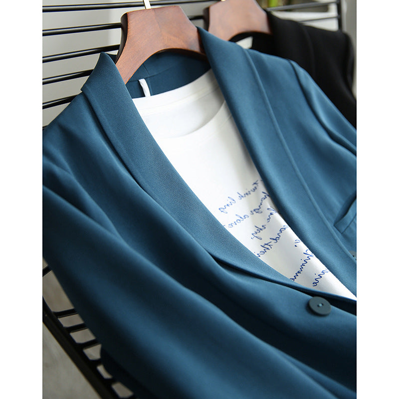 Dame elegant Double-Breasted Blazer med moderne snit og fint materiale Stilla