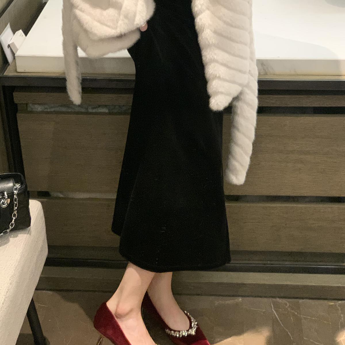 Dame elegant fløjl spidse hæle med rhinsten-accenter Stilla