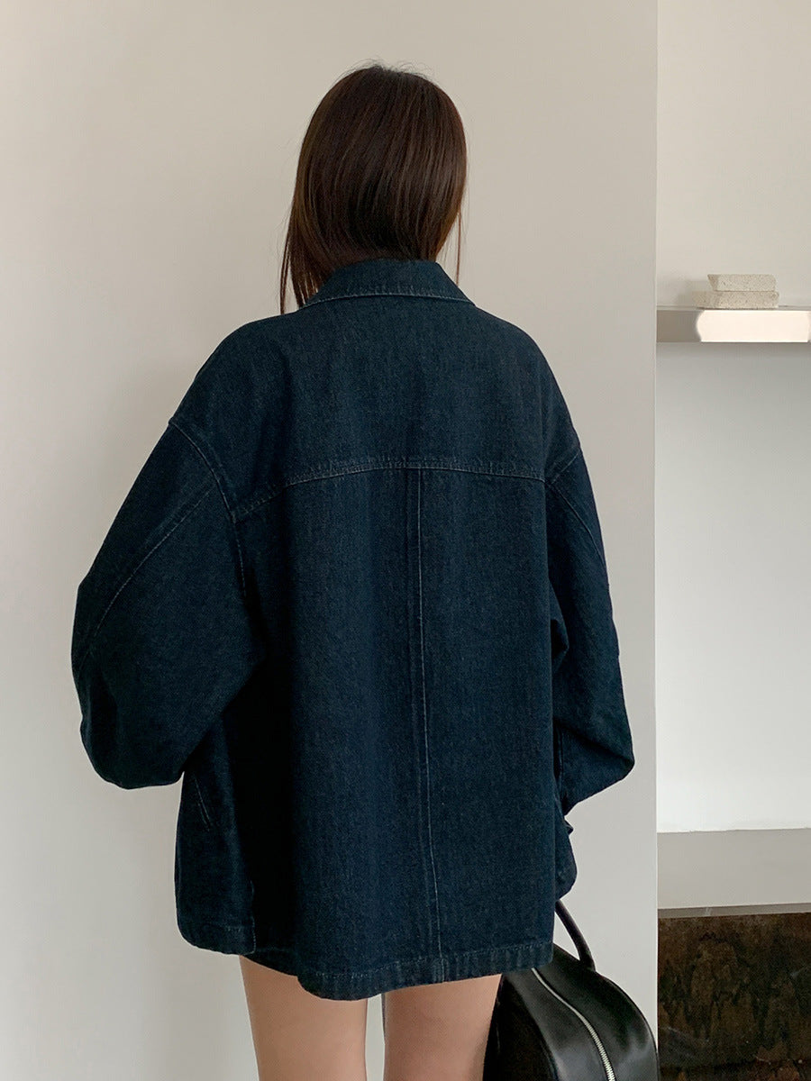 Dame afslappet jeansjakke i moderne oversized snit med praktiske lommer og klassisk krave Stilla
