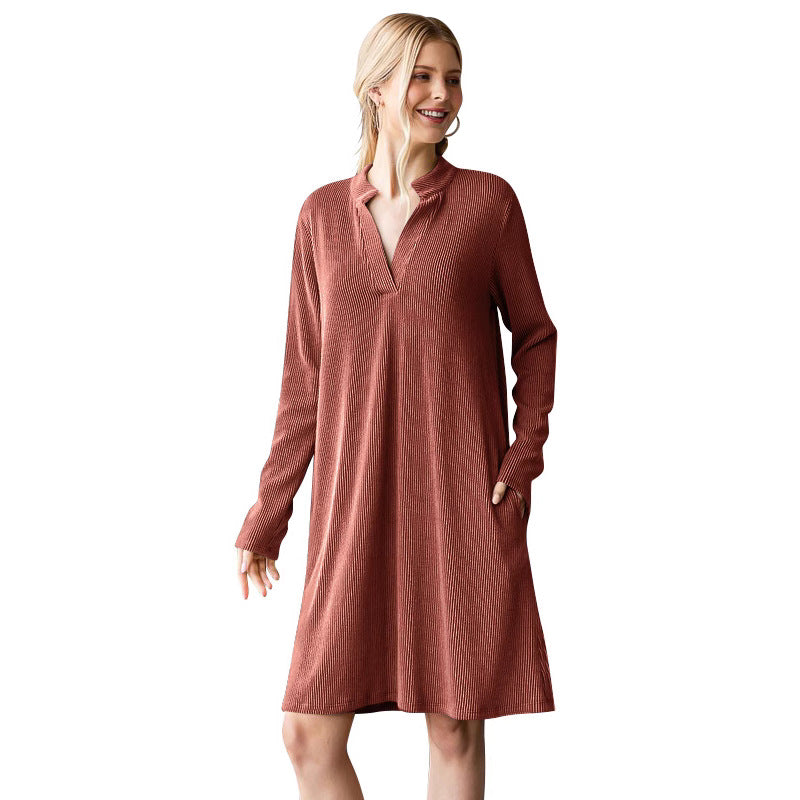 Dame afslappet fritidskjole med struktureret stof og praktiske lommer Stilla