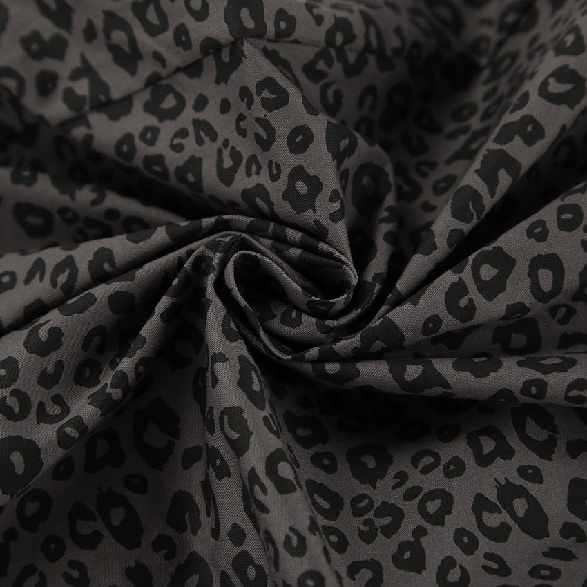 Dame jumpsuit i trendy leopard-design med brede ben og praktisk snit Stilla