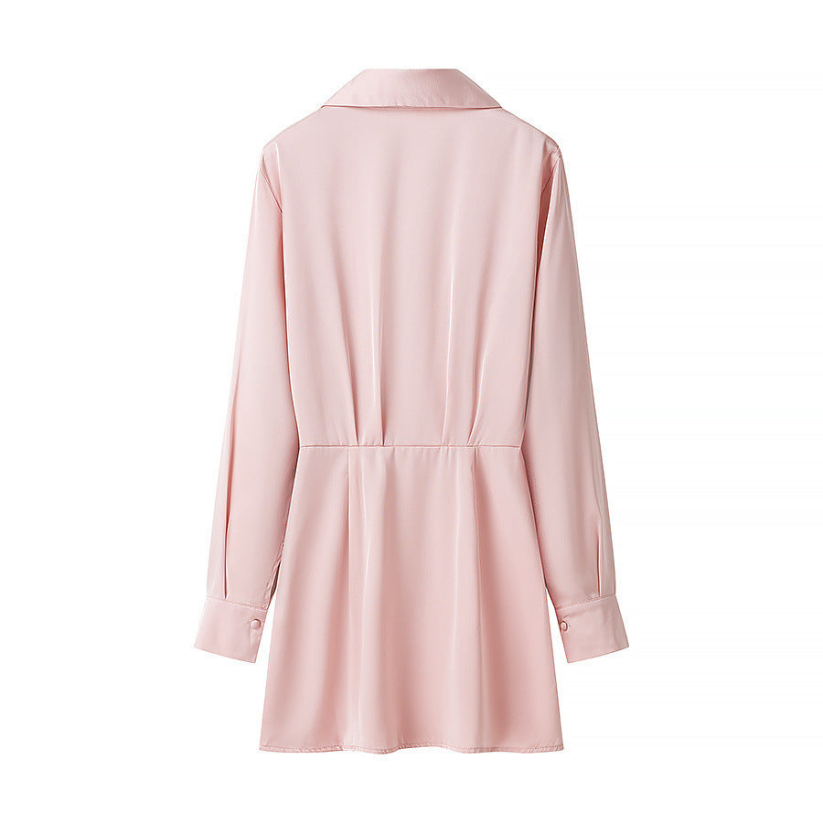 Dame elegant blusedragt med dyb V-udskæring og raffineret taljering Stilla