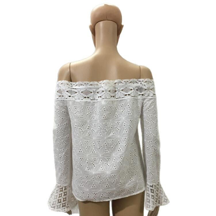 Damebluse med off-shoulder-design og filigran hæklede mønster Stilla