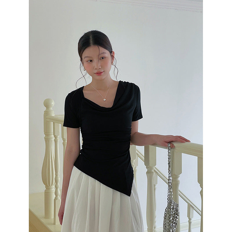 Dame elegant indpakningsoberstykke med asymmetrisk nederdel og fine folder Stilla