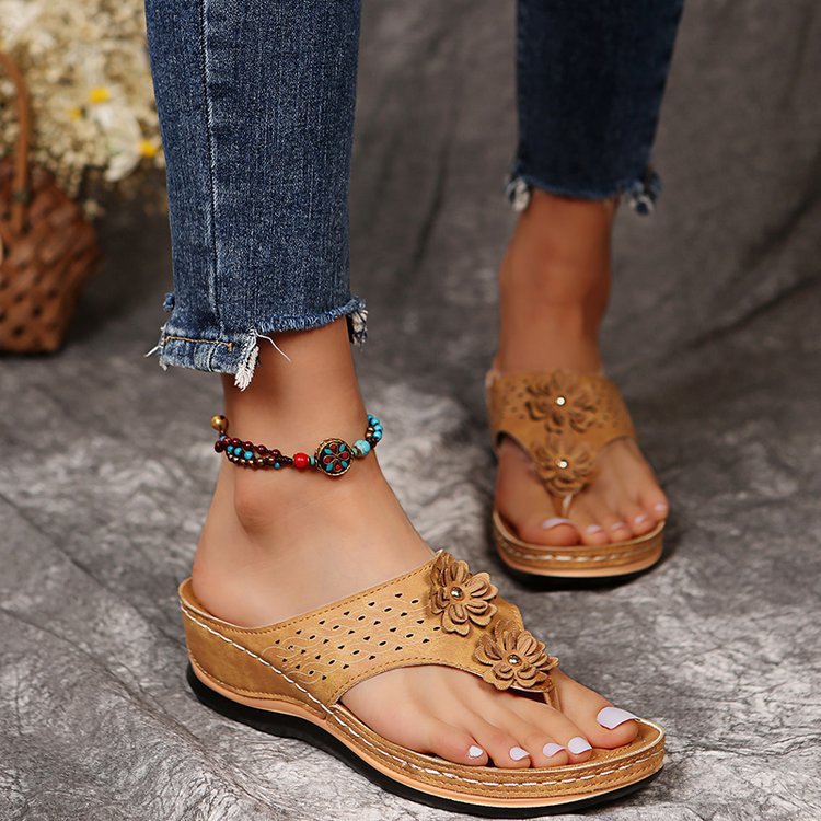 Dame dekorative tæer splitter med blomsterapplikationer Stilla