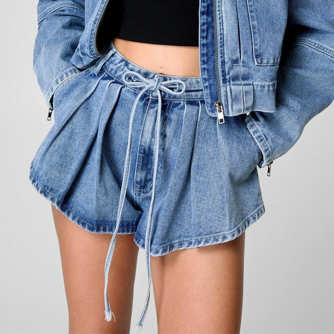Dame Denim Shorts med komfortabelt gummibånd og moderigtige folder Stilla
