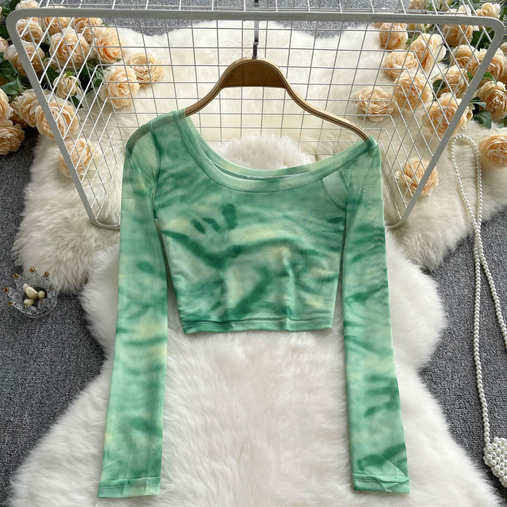 Dame cropped langærmet top med moderne batikmønster Stilla