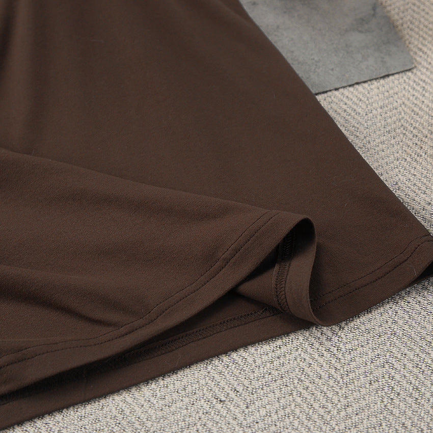 Dame afslappet maxikjole med dyb udskæring og praktisk stropdesign Stilla