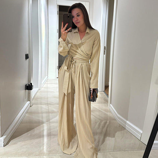 Dame Elegant Jumpsuit med V-hals og bredt ben Stilla